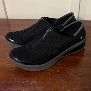 Bzees Black Zip-Up Sneakers size 8.5